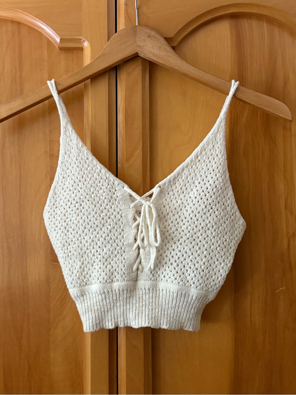 Active USA Cream Lace-Up Cropped Tank